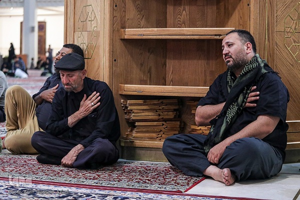 عزاداری شب دوم در حرم شاهچراغ (ع)
