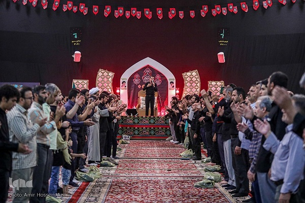 عزاداری شب دوم در حرم شاهچراغ (ع)