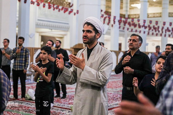 عزاداری شب دوم در حرم شاهچراغ (ع)