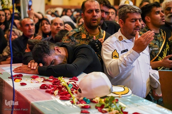 وداع با شهید «مهدی الله‌‌پور» در حرم شاهچراغ(ع)‎