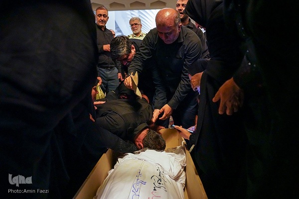 وداع با شهید «مهدی الله‌‌پور» در حرم شاهچراغ(ع)‎