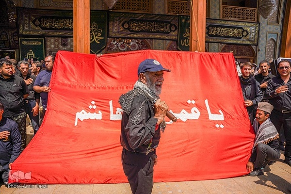 عزاداری تاسوعای حسینی در شاهچراغ شیراز