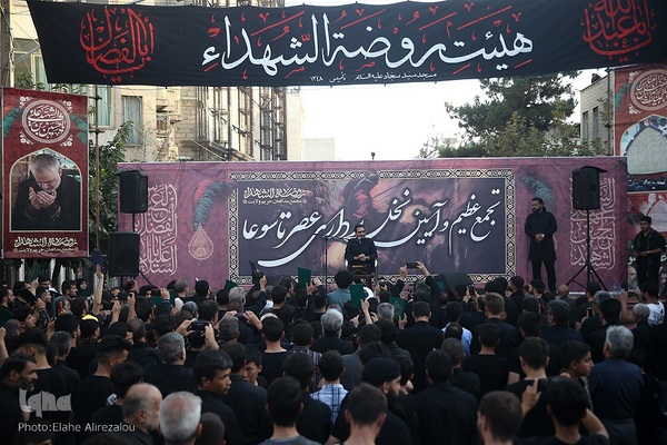 تجمع هیئات عزاداری و آیین نخل گردانی عصر تاسوعا