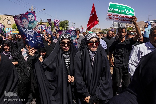 تشییع شهدای حرم شاهچراغ(ع)‎