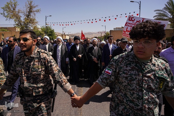 تشییع شهدای حرم شاهچراغ(ع)‎