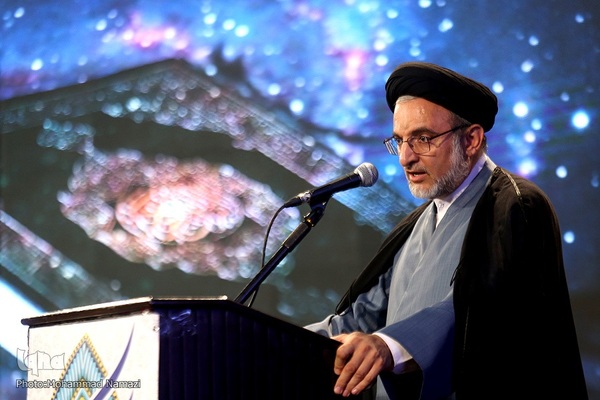 سید مهدی خاموشی ، رئیس سازمان اوقاف در اختتامیه مسابقات سراسری قرآن کریم استان تهران