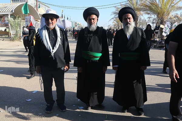 پیاده‌روی زائران اربعین از مسیر طریق الحسین(ع)