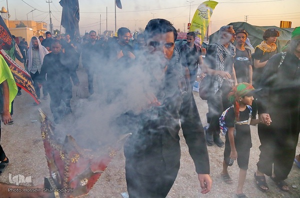 پیاده‌روی زائران اربعین از مسیر طریق الحسین(ع)