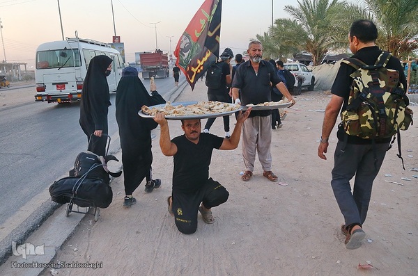 پیاده‌روی زائران اربعین از مسیر طریق الحسین(ع)