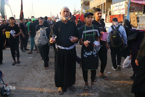 پیاده‌روی زائران اربعین از مسیر طریق الحسین(ع)