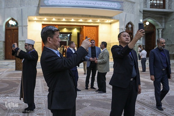 مراسم تجدید میثاق میهمانان سی‌وهفتمین کنفرانس وحدت با حضرت امام خمینی(ره)