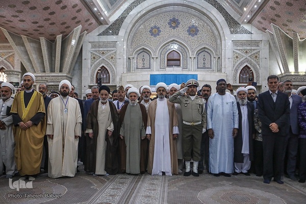 مراسم تجدید میثاق میهمانان سی‌وهفتمین کنفرانس وحدت با حضرت امام خمینی(ره)