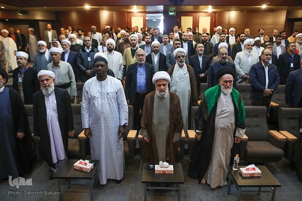 مراسم تجدید میثاق میهمانان سی‌وهفتمین کنفرانس وحدت با حضرت امام خمینی(ره)
