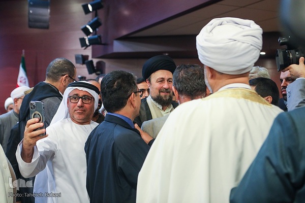 مراسم تجدید میثاق میهمانان سی‌وهفتمین کنفرانس وحدت با حضرت امام خمینی(ره)