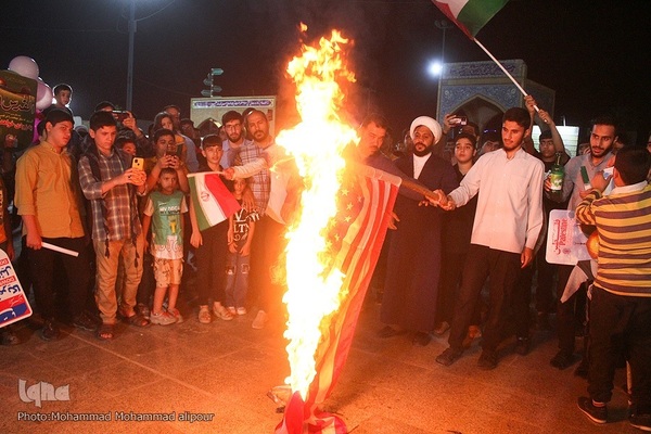 تجمع مردم اهواز در حمایت از جبهه مقاومت
