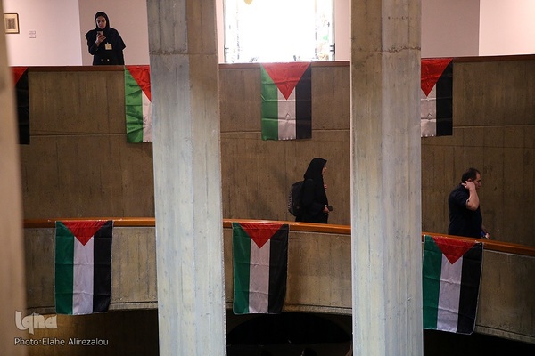 گردهمایی هنرمندان حامی فلسطین