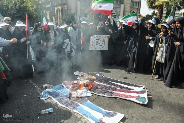 تجمع دانش‌آموزان تهرانی در حمایت از مردم مظلوم فلسطین