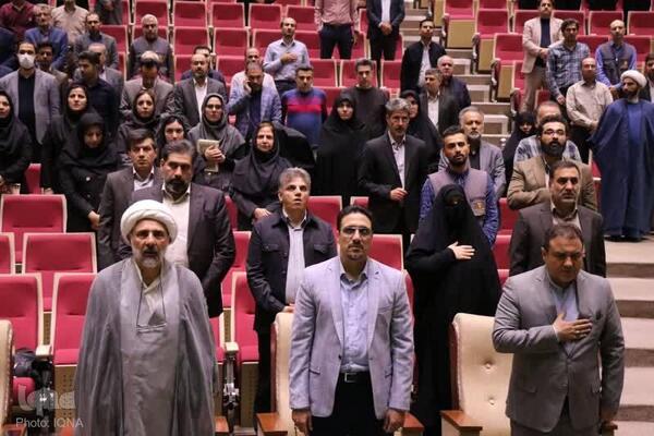 محفل قرآن دوستی در برابر قرآن سوزی دشمنان اسلام 