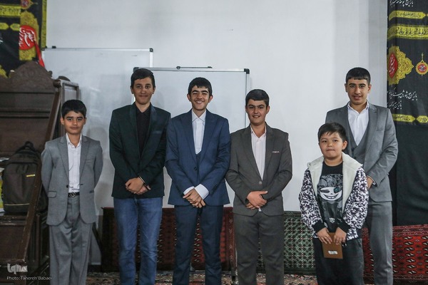 جلسه آموزش قرآن در کانون الزهراء(س)