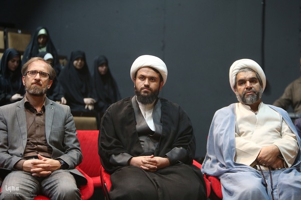 مراسم رونمایی از پوستر طرح «حیات»