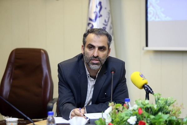 دکتر کلانتر مهرجردی معاون فرهنگی جهاد دانشگاهی  در نشست خبری جشنواره ملی کتاب سال دانشجویی