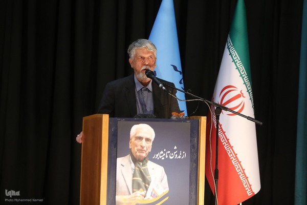 تشییع پیکر زنده‌یاد دکتر محمدعلی اسلامی ندوشن در دانشگاه تهران