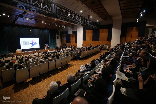 تشییع پیکر زنده‌یاد دکتر محمدعلی اسلامی ندوشن در دانشگاه تهران