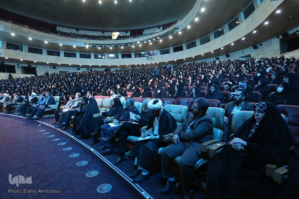 نکوداشت بانوان مبلغ قرآنی