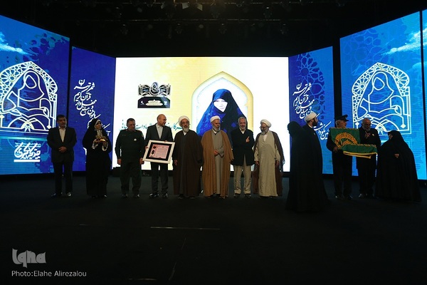 نکوداشت بانوان مبلغ قرآنی