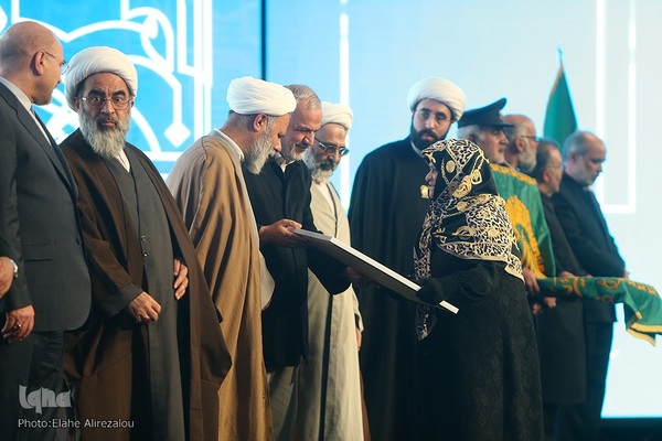 نکوداشت بانوان مبلغ قرآنی