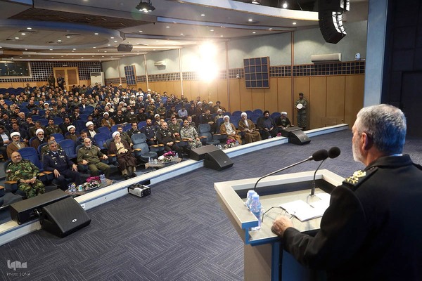 آیین تجلیل از منتخبان قرآنی ارتش