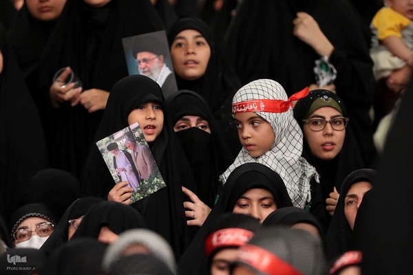 دومین شب مراسم عزاداری حضرت زهرا سلام‌الله‌علیها در حسینیه امام خمینی(ره)