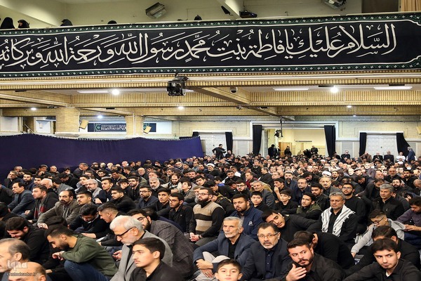 دومین شب مراسم عزاداری حضرت زهرا سلام‌الله‌علیها در حسینیه امام خمینی(ره)