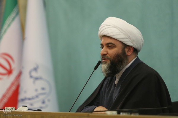 هجدهمین نشست تخصصی استادان، قاریان و حافظان قرآن