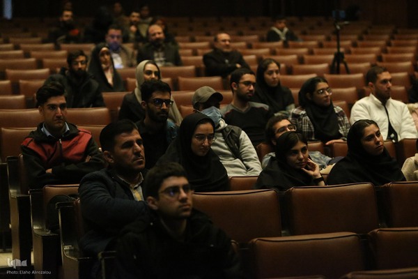 تئاتر مرد به‌ مناسبت چهارمین سالگرد شهادت سپهبد حاج قاسم سلیمانی