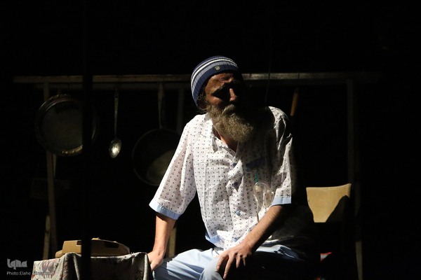 تئاتر مرد به‌ مناسبت چهارمین سالگرد شهادت سپهبد حاج قاسم سلیمانی