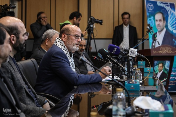 بزرگداشت «سعید ایران» و رونمایی از یادمان زنده‌یاد کاظمی آشتیانی