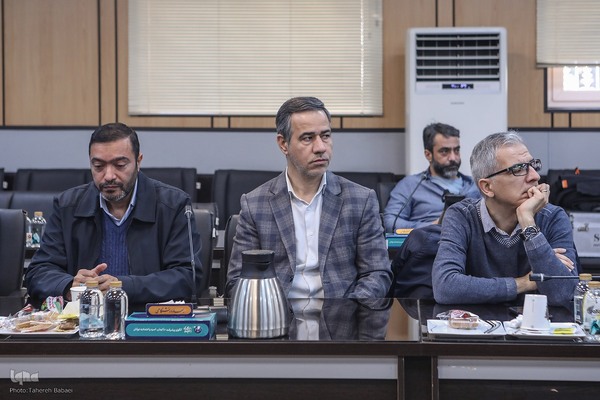 نشست چالش‌های حقوقی و اخلاقی بکارگیری شخص سوم در درمان ناباروری