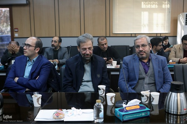 نشست چالش‌های حقوقی و اخلاقی بکارگیری شخص سوم در درمان ناباروری