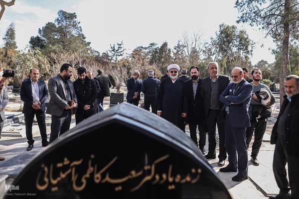 نشست چالش‌های حقوقی و اخلاقی بکارگیری شخص سوم در درمان ناباروری