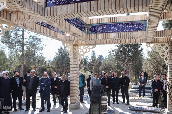 نشست چالش‌های حقوقی و اخلاقی بکارگیری شخص سوم در درمان ناباروری