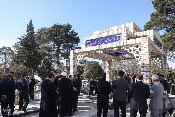 نشست چالش‌های حقوقی و اخلاقی بکارگیری شخص سوم در درمان ناباروری