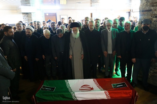 تشییع پیکر زنده یاد کریم مجتهدی