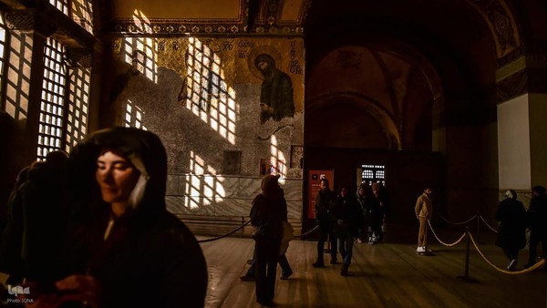 بازدید گردشگران از مسجد ایاصوفیه ترکیه