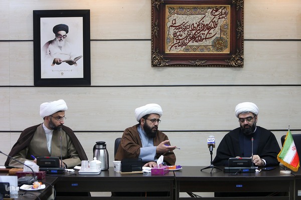 مجمع مشورتی شورای هماهنگی فعالیت‌های قرآن و عترت دانشگاه‌ها