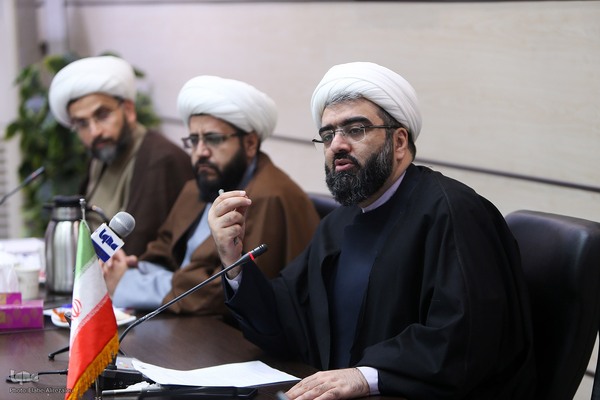 مجمع مشورتی شورای هماهنگی فعالیت‌های قرآن و عترت دانشگاه‌ها