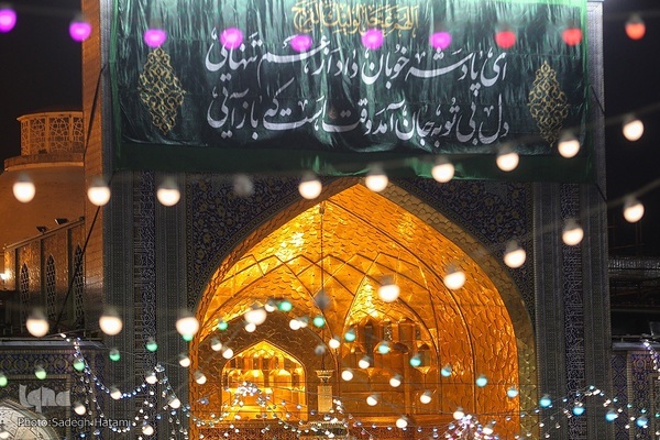 حرم مطهر رضوی در شب نیمه شعبان