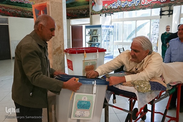 حماسه حضور در اصفهان