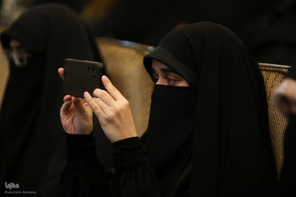 افتتاحیه دومین جشنواره فرهنگی هنری (أنا من حسین)