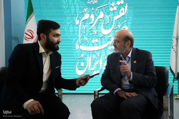 بازدید رئیس جهاد دانشگاهی از سی‌ و‌ یکمین نمایشگاه قرآن کریم